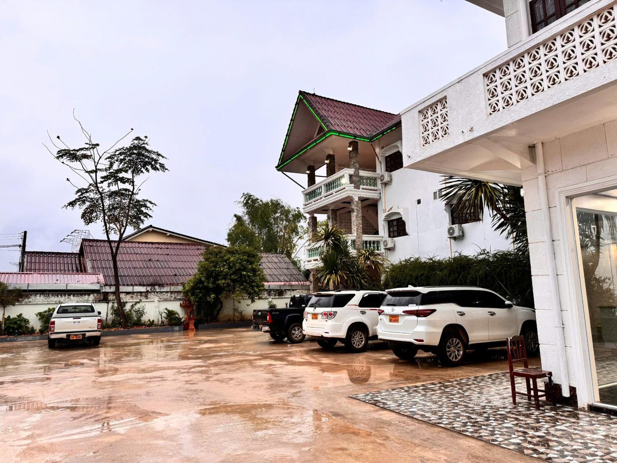 Jungle Backpackers View Hostel Vang Vieng Exterior photo