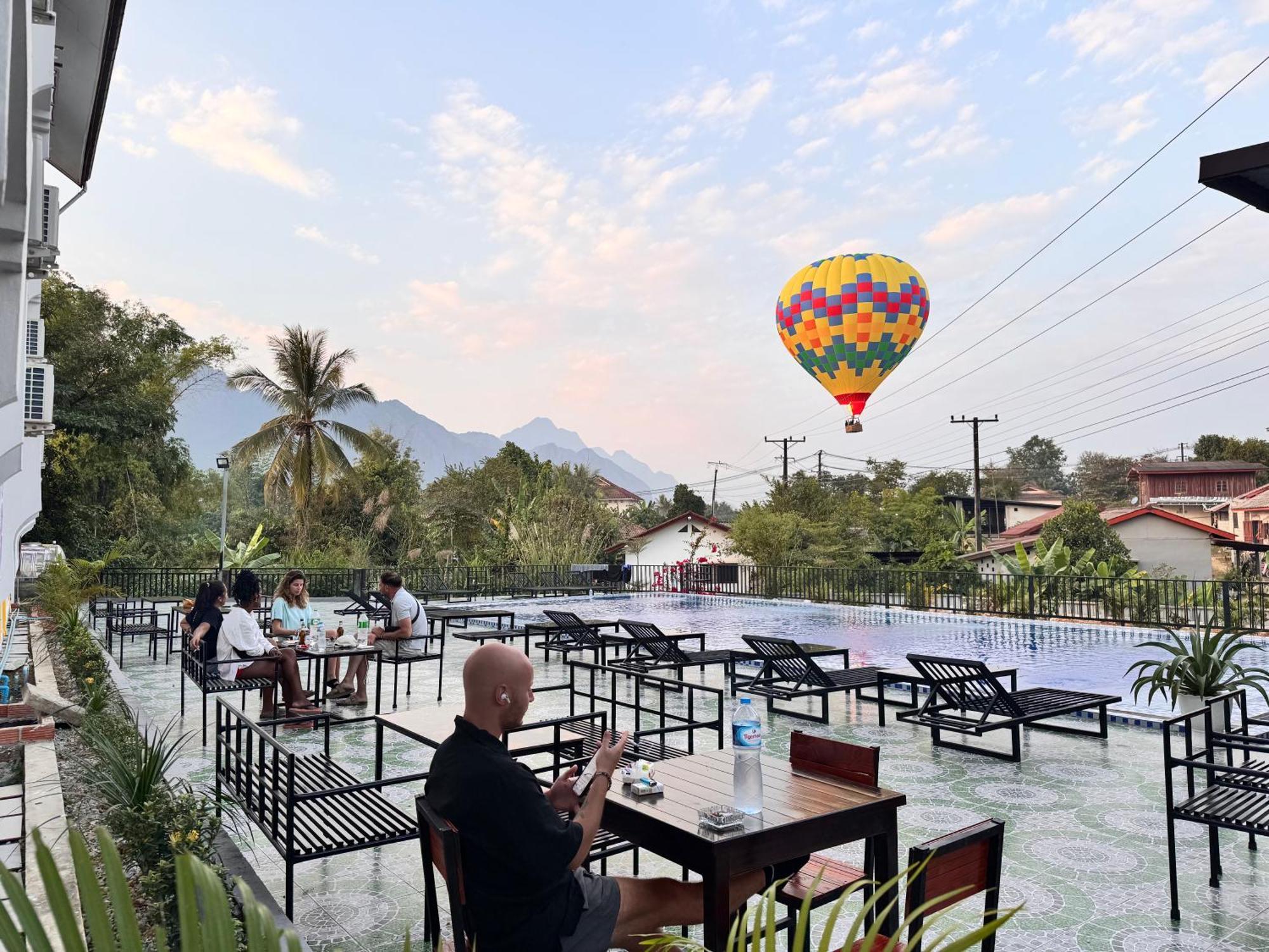 Jungle Backpackers View Hostel Vang Vieng Exterior photo