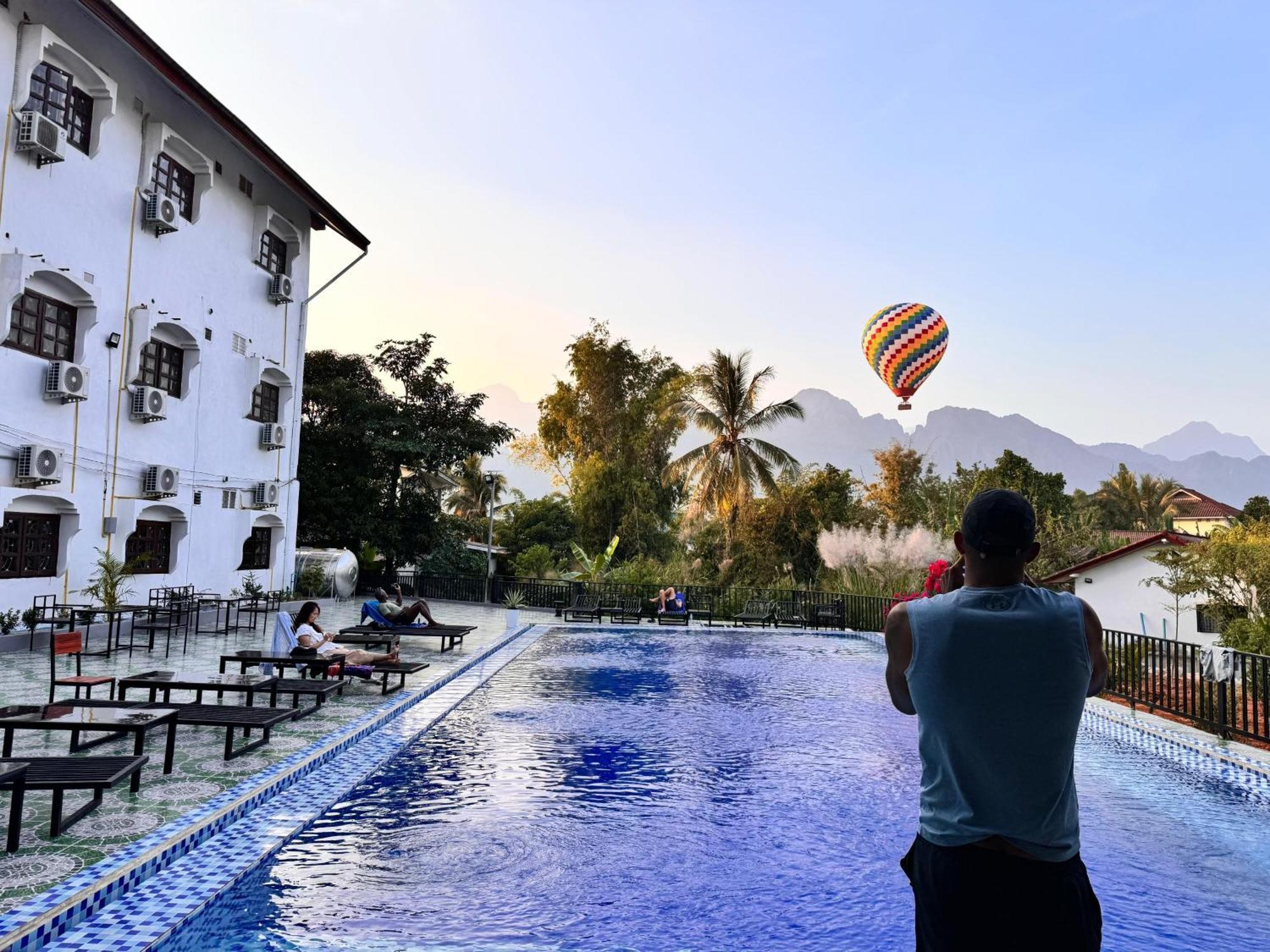 Jungle Backpackers View Hostel Vang Vieng Exterior photo